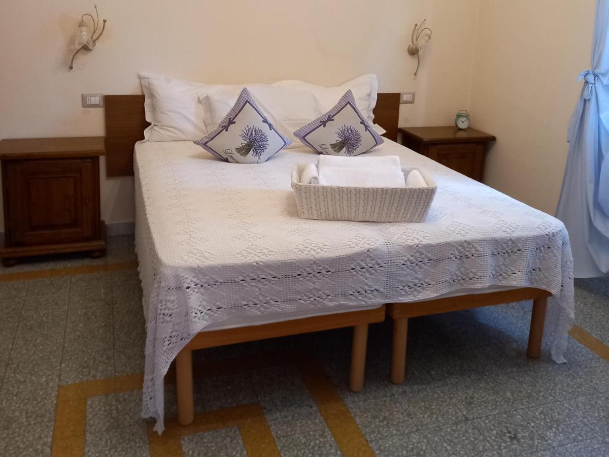 Bnb Villa Melany Vicino Centro Лукка Екстер'єр фото